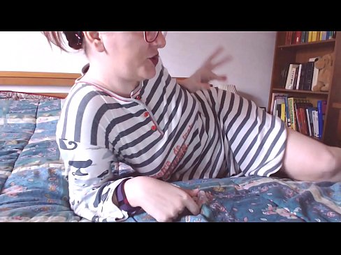 ❤️ Vê dîkê reş ê mezin hilde devê xwe xulamê piçûk Porno li ku.trysex.ru